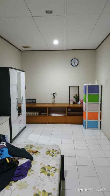 rumah siap huni strategis sektor 7b gd serpong