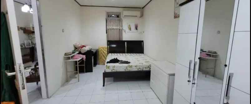 rumah siap huni strategis sektor 7b gd serpong