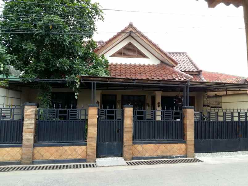 Rumah Siap Huni Tepi Jalan Area Sukmajaya Depok
