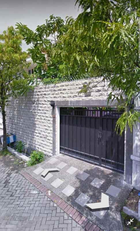 rumah simpang darmo permai strategis furnish