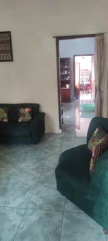 rumah strategis di sayap riau bandung