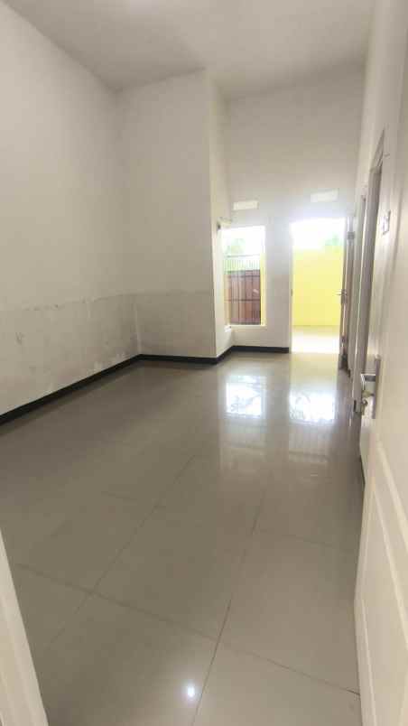 rumah strategis kawasan pakis malang