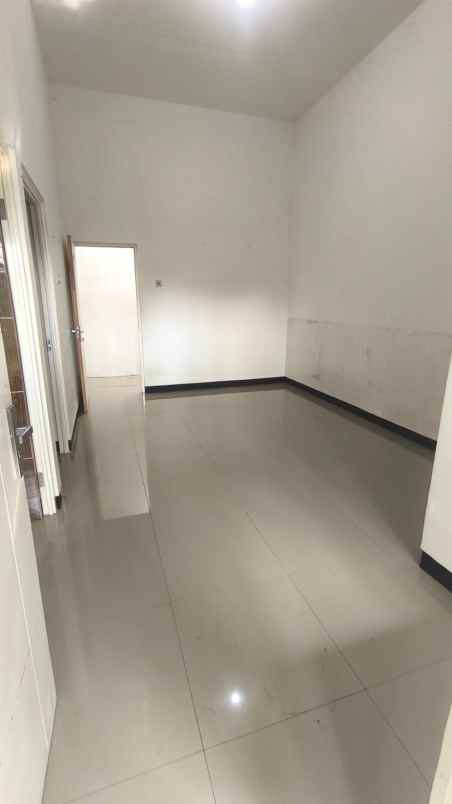 rumah strategis kawasan pakis malang