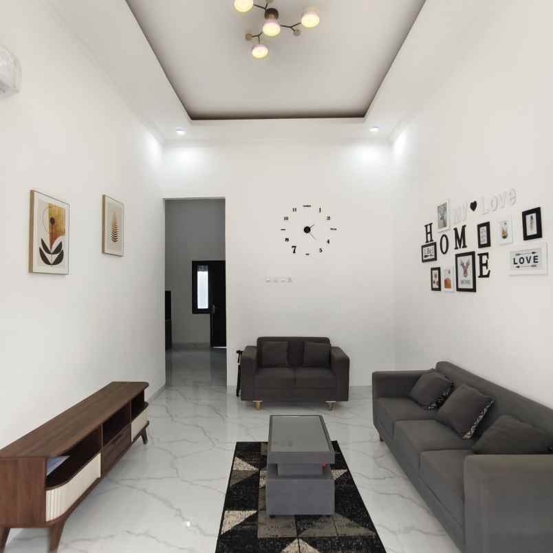 rumah strategit dekat dengan kawasan bisnis di setu