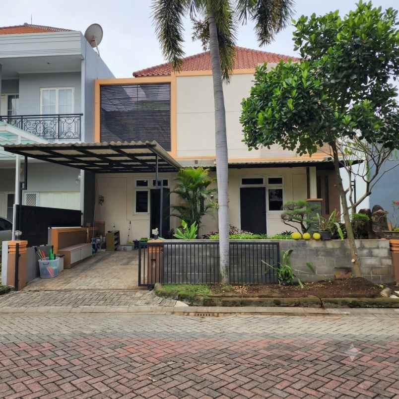 rumah tinggal citraland surabaya barat