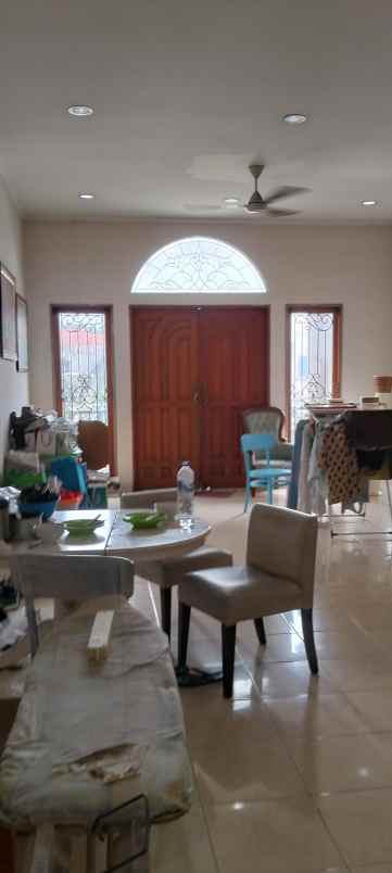 rumah tinggal di kemanggisan raya jakarta barat