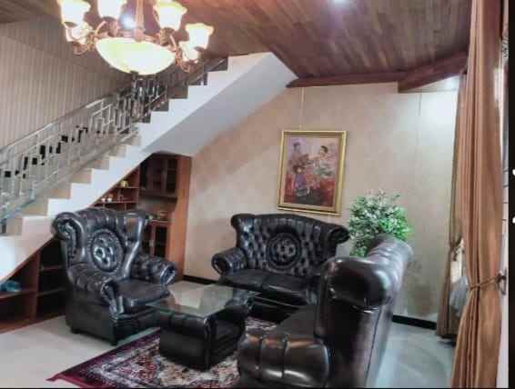 rumah usaha dan gudang