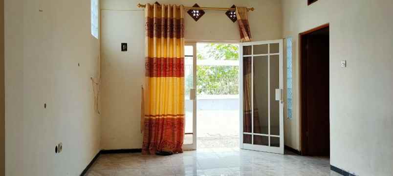 rumah villa luas murah super strategis di kota batu