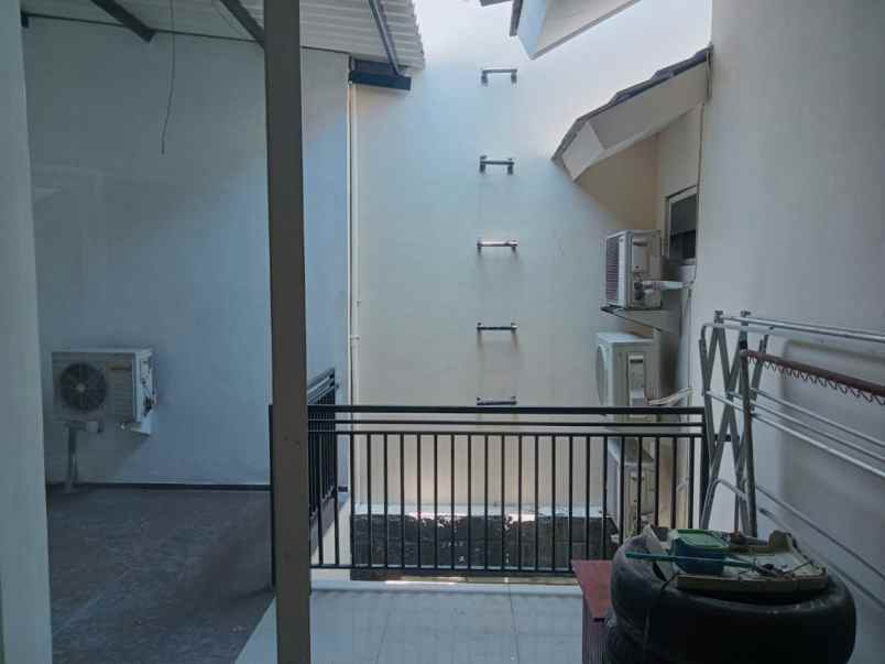 rumah wisma permai barat surabaya siap huni