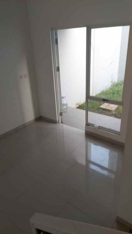 sewa rumah cluster bahana suvarna sutera tangerang