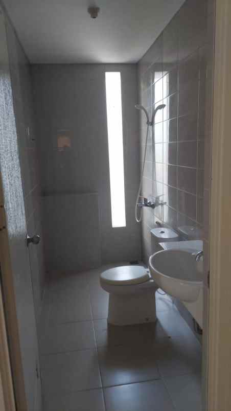 sewa rumah cluster bahana suvarna sutera tangerang