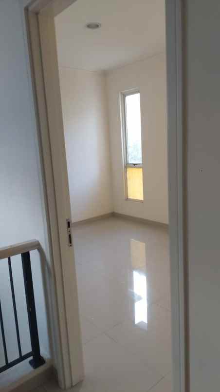 sewa rumah cluster bahana suvarna sutera tangerang