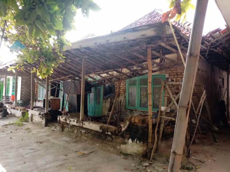 strategis 831 m dekat pantai jalan raya