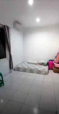 taman modern 2 lt semi erzalina hernowo