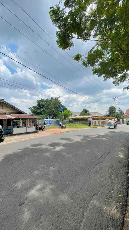 tanah pinggir jalan palembang dekat sman 17 plus