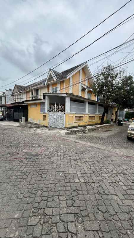 tinggal nyaman di cengkareng rumah hook aman strategis