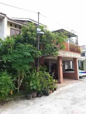 town house premium pekayon bekasi selatan 5 kt art shm