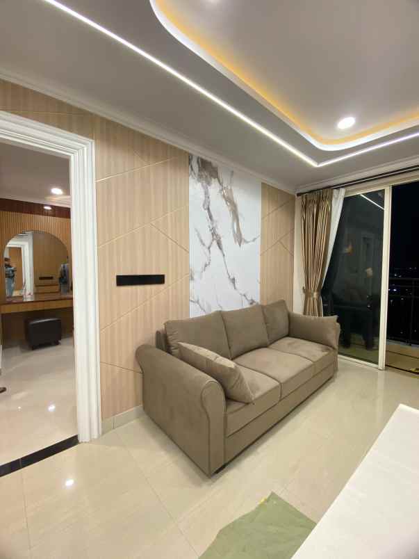 apartemen 3 br siap huni di tower paris frenchwalk moi