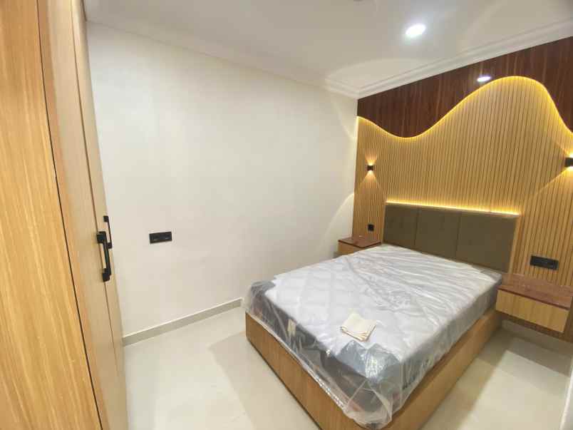 apartemen 3 br siap huni di tower paris frenchwalk moi