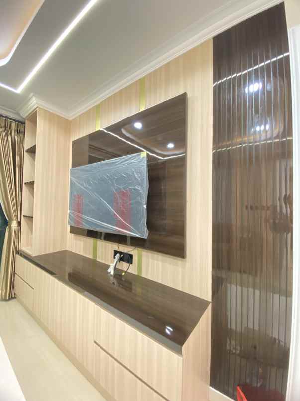 apartemen 3 br siap huni di tower paris frenchwalk moi