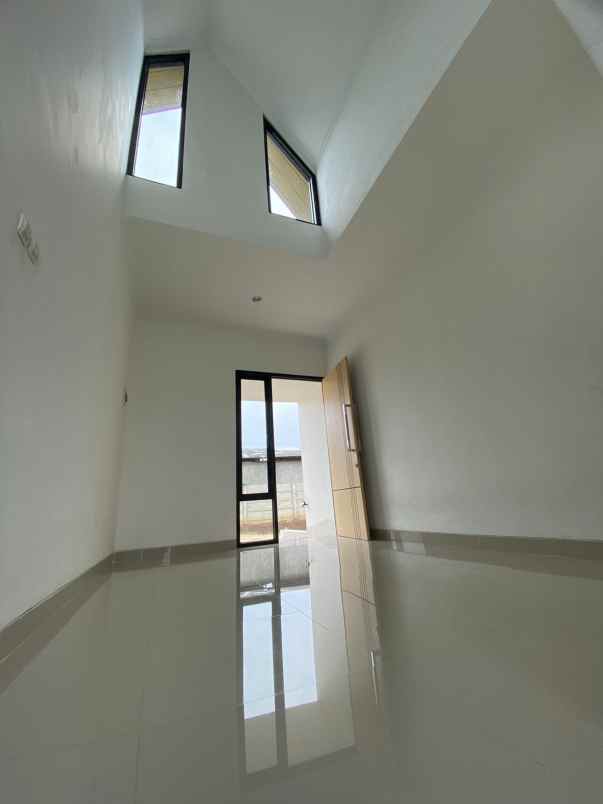 bebas banjir ruamh siap huni