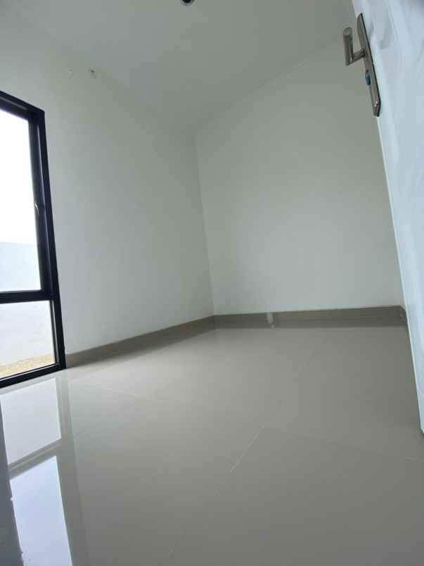 bebas banjir ruamh siap huni