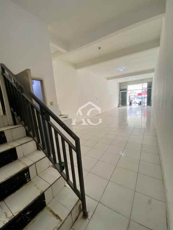 dijual 2 ruko 2 lantai di sigura gura malang