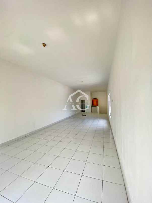 dijual 2 ruko 2 lantai di sigura gura malang