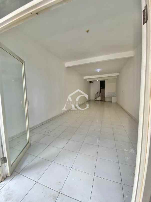 dijual 2 ruko 2 lantai di sigura gura malang