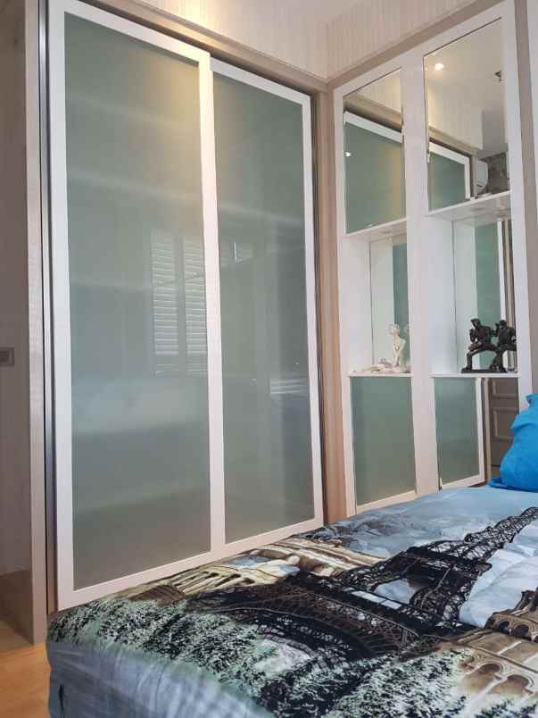 dijual apartemen apartemen the peak