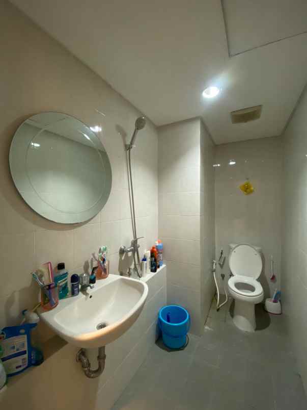dijual apartemen gunawangsa merr 2 br corner