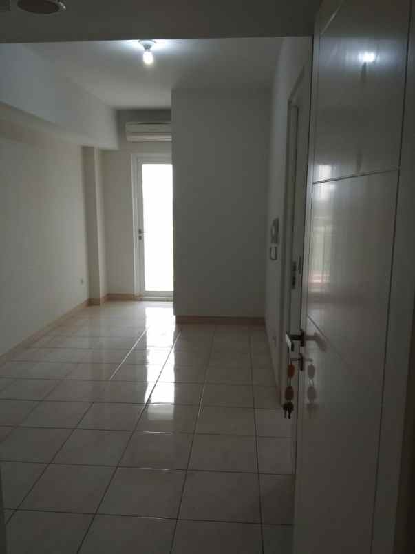 dijual apartemen the springlake summarecon
