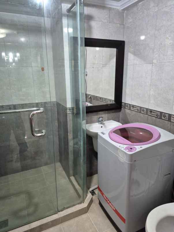 dijual apartemen waterplace pakuwon indah