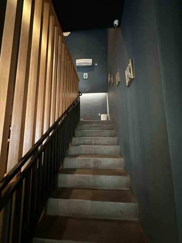 dijual cafe rumah luas 500m duren sawit jakarta timur