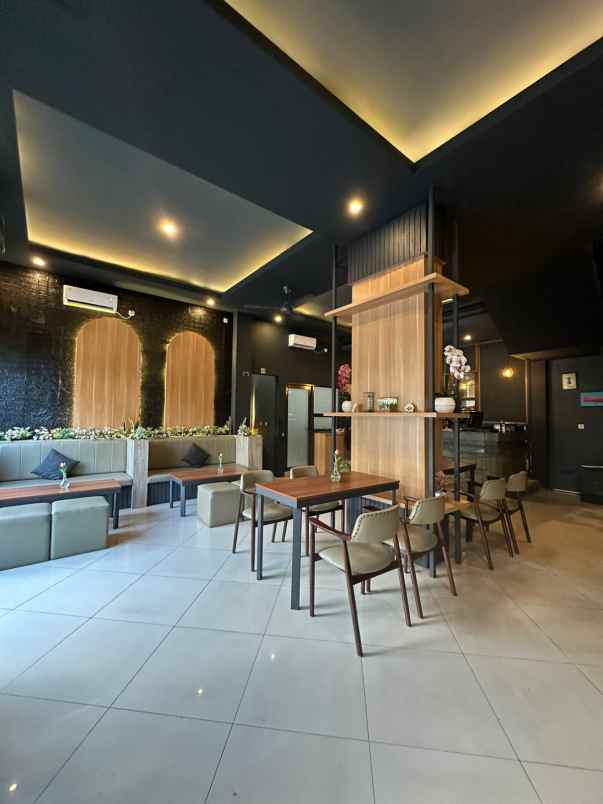 dijual cafe rumah luas 500m duren sawit jakarta timur