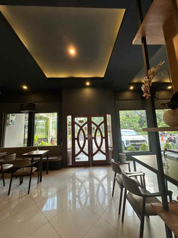 dijual cafe rumah luas 500m duren sawit jakarta timur