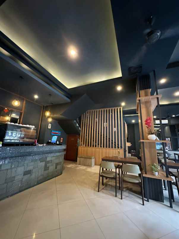 dijual cafe rumah luas 500m duren sawit jakarta timur