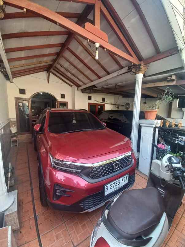 dijual cepat rumah 2 mobil strategis di harapan baru 1