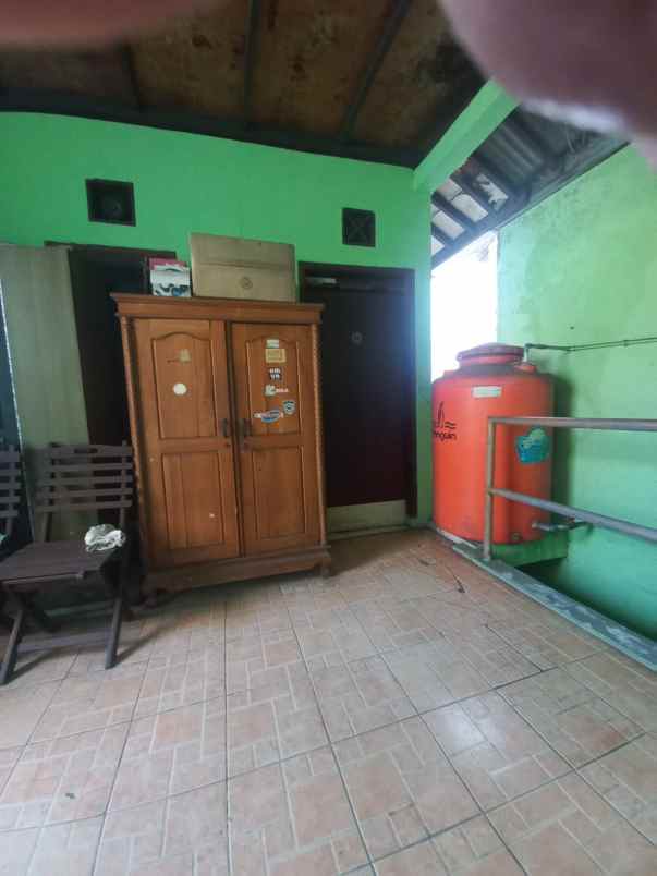 dijual cepat rumah 2 mobil strategis di harapan baru 1