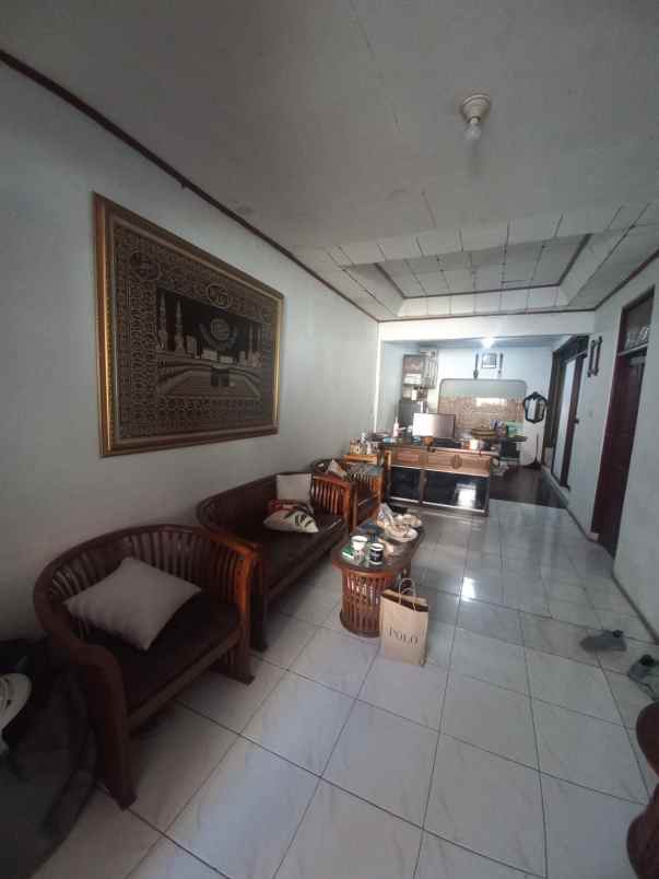 dijual cepat rumah 2 mobil strategis di harapan baru 1