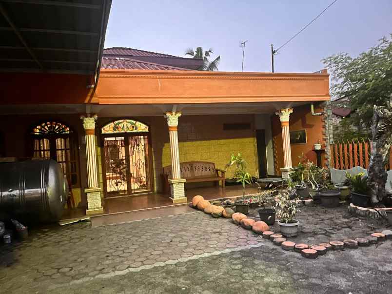 dijual cepat rumah besar