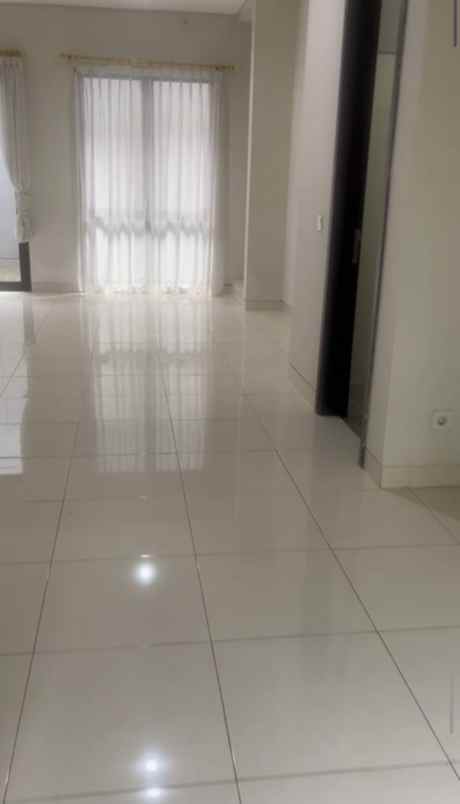 dijual cepat rumah cluster foglio foresta bsd city