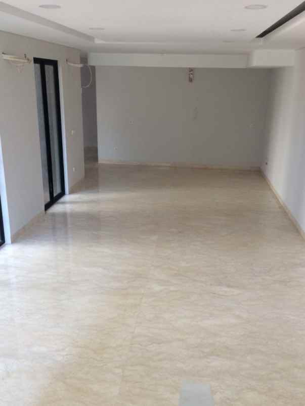 dijual cepat rumah mewah emerald cove gading serpong