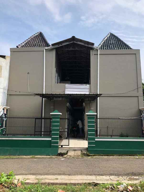 dijual kosan 2 lantai