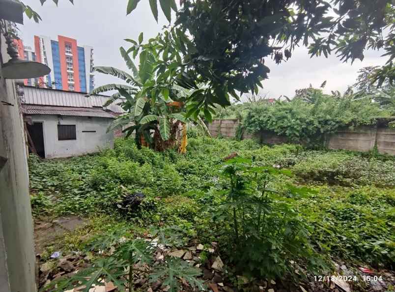 dijual kost jl siwalankerto timur