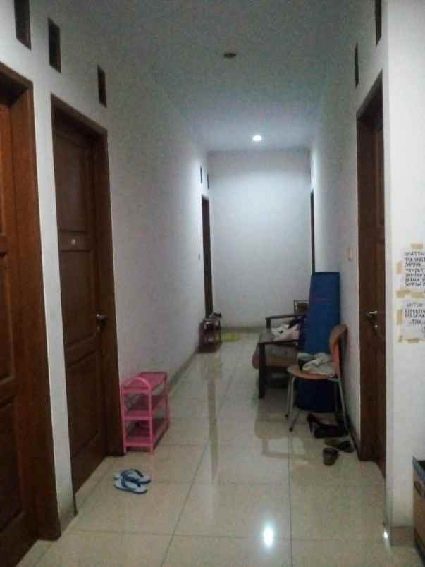 dijual kost kebon jeruk
