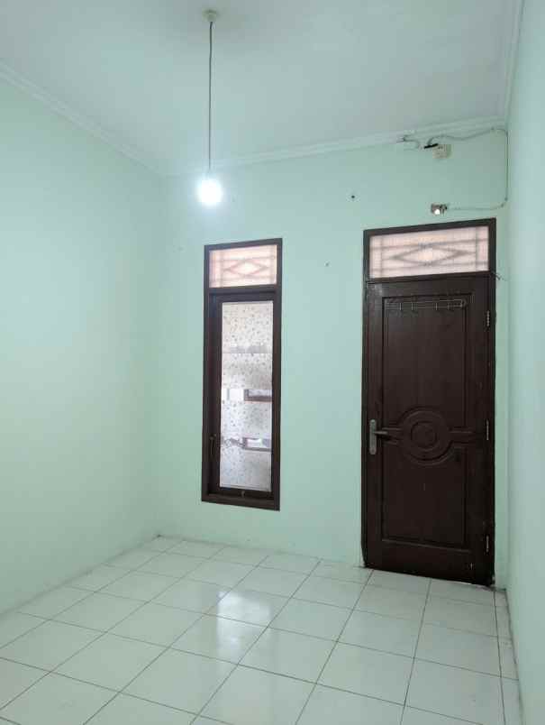 dijual kost klender