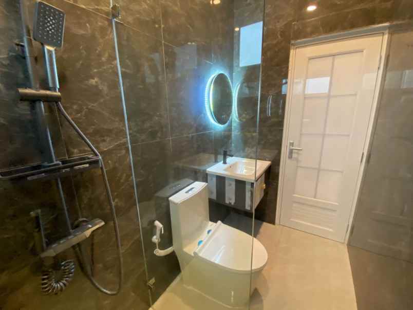 dijual kost mampang pancoran mas depok