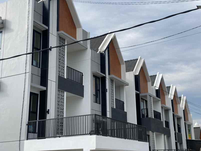 dijual kost merjosari