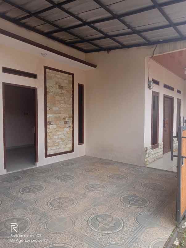 dijual murah rumah dekat jalur angkot